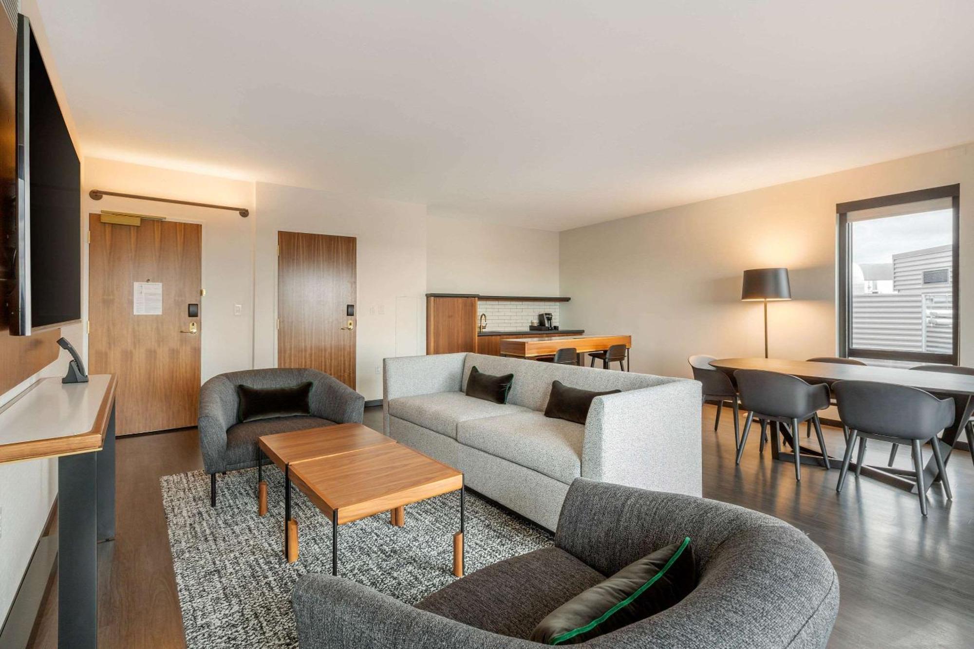 Cambria Hotel Boston Downtown - Seaport מראה חיצוני תמונה
